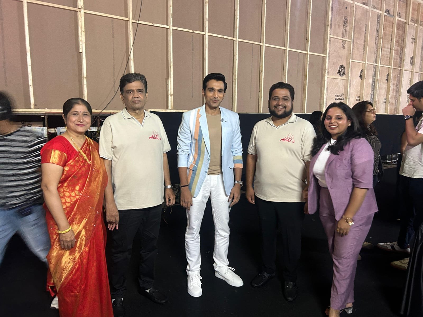 Acclaimed Actor and IDEABAZ Judge with Seed & Silk founders